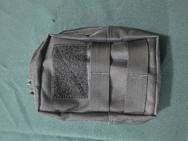 Estuche molle negro con velcro